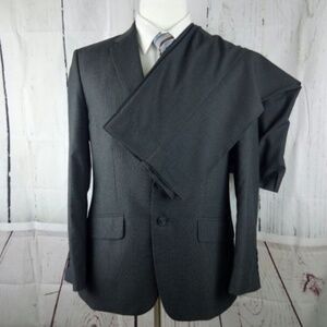Haggar 42S Gray Pinstripe 2pc Suit Tailored Fit